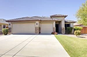 South Florida Driveway Pavers istockphoto 184608702 612x612 1 300x198